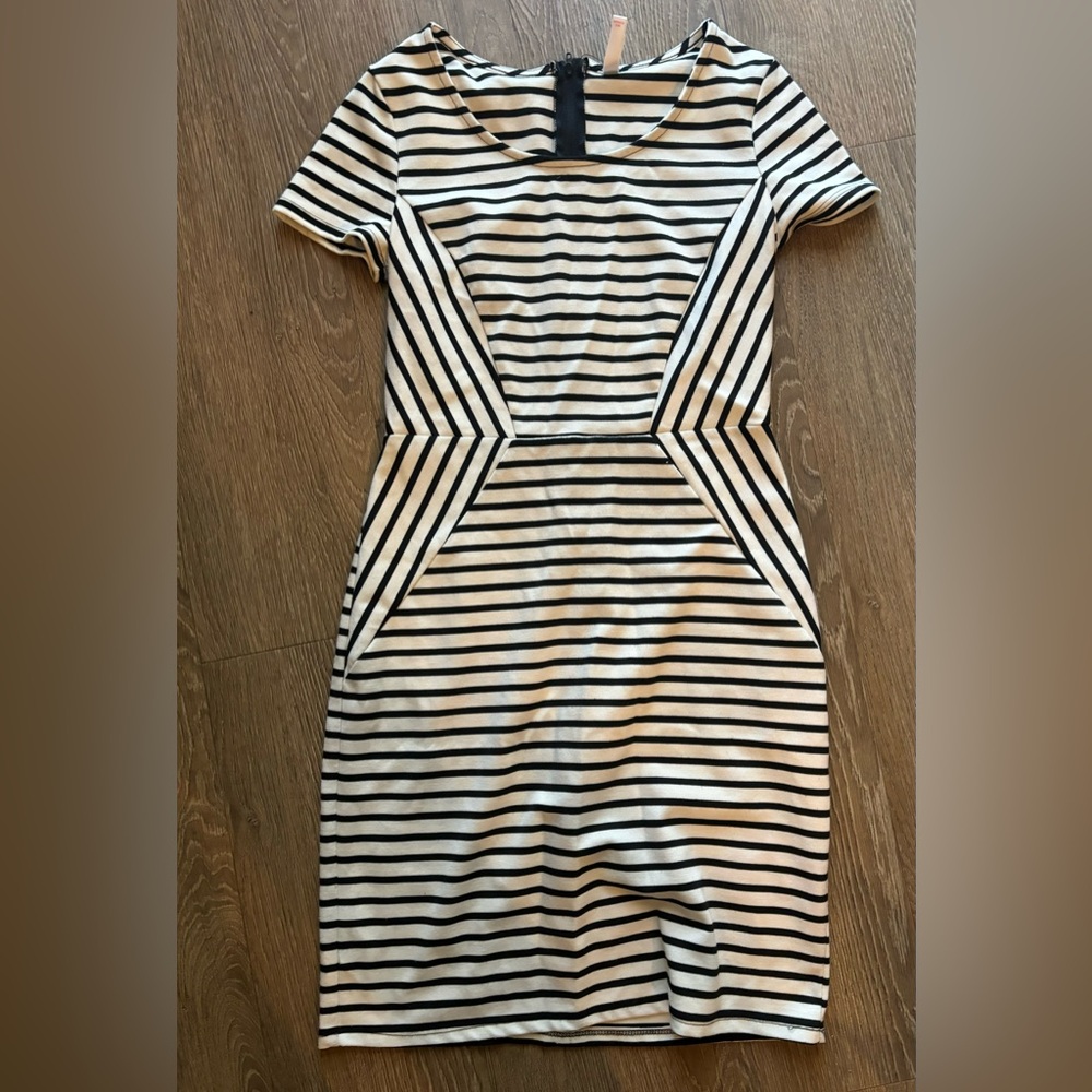 Xhilaration womens Size Small Dress